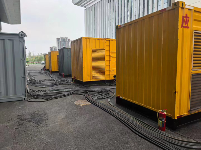 黑山不同季节柴油发电机组保养有哪些注意事项？