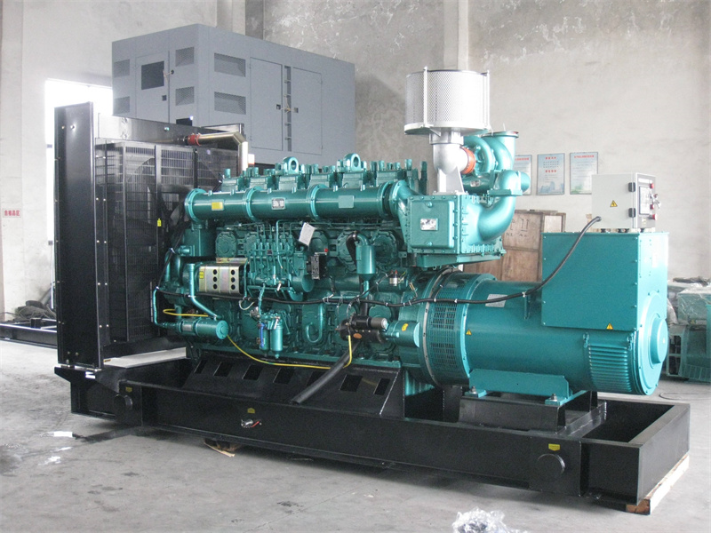 黑山200KW 柴油发电机的油耗是多少?